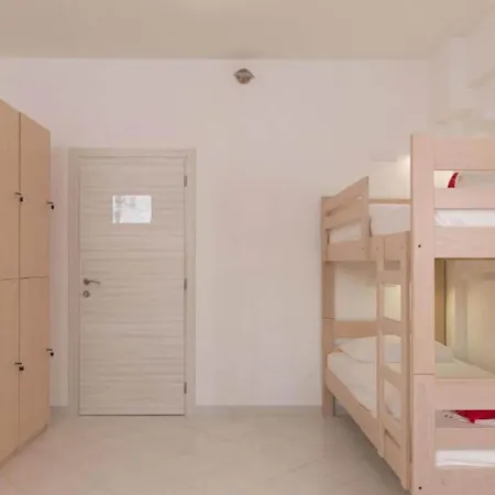 Free Bird - Bed In Five Bed Mixed 4 Vikendica *