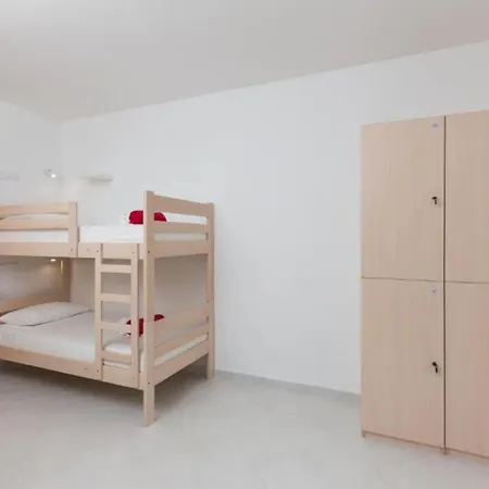 Free Bird - Bed In Five Bed Mixed 4